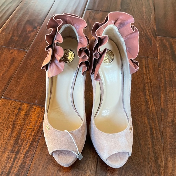 Never Worn Heels by Italian Designer Elisabetta Franchi - Picture 2 of 7